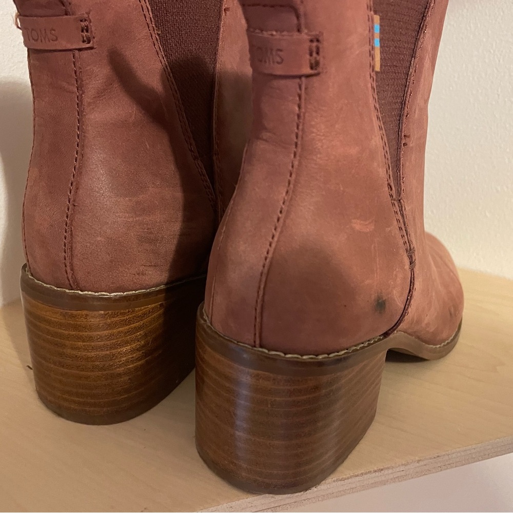 Toms shoes
